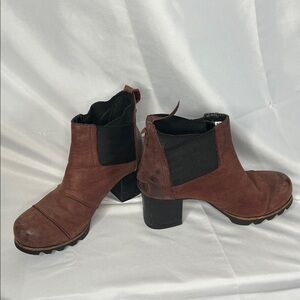 Sorel cattail addington chelsea block heel